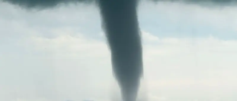 Tornado auf dem Bodensee vor Friedrichshafen gesichtet