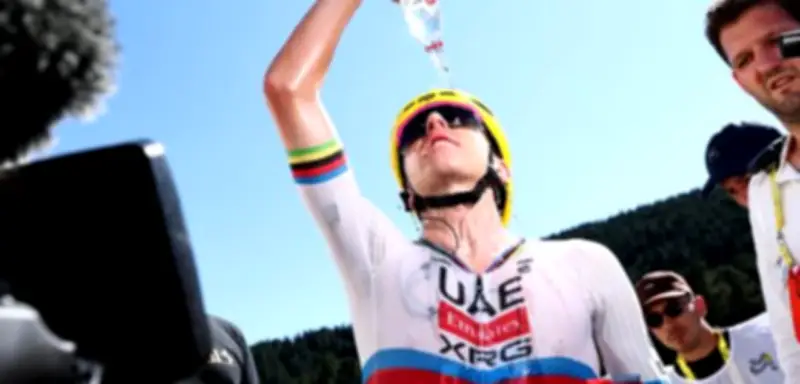 Tour de France: Pogačar siegt auf 3. Etappe trotz Waldbränden in den Pyrenäen