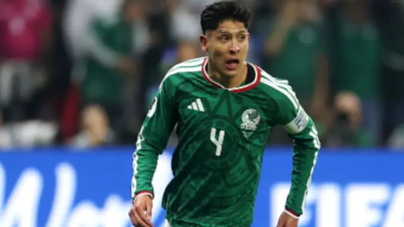 Transfer-Hammer? Köln jagt Mexikos Kapitän Edson Alvarez