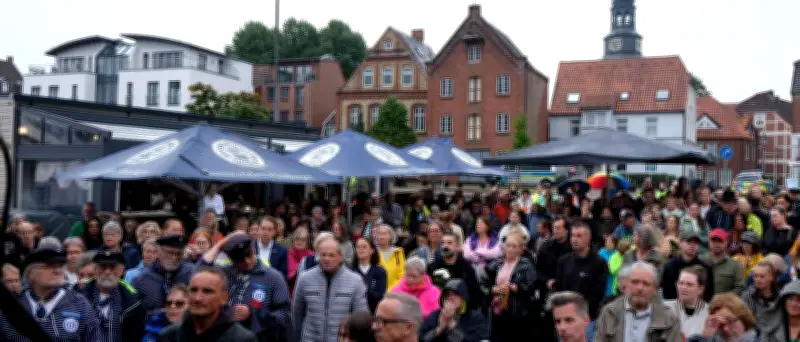 Trauer nach Gewalttat mit sechs Toten: Gedenken in Stade und Garbsen