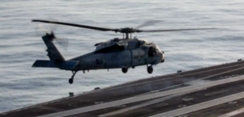 US-Helikopter notlandet im Arabischen Meer – ein Crewmitglied vermisst