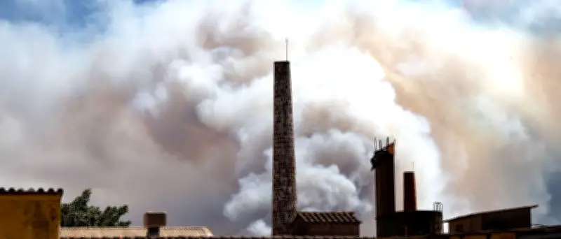 Waldbrand nahe Girona: 45.000 Spanier sollen zu Hause bleiben