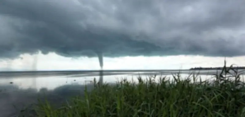 Wasserhose am Bodensee: Wie eine Superzelle den Tornado auslöste