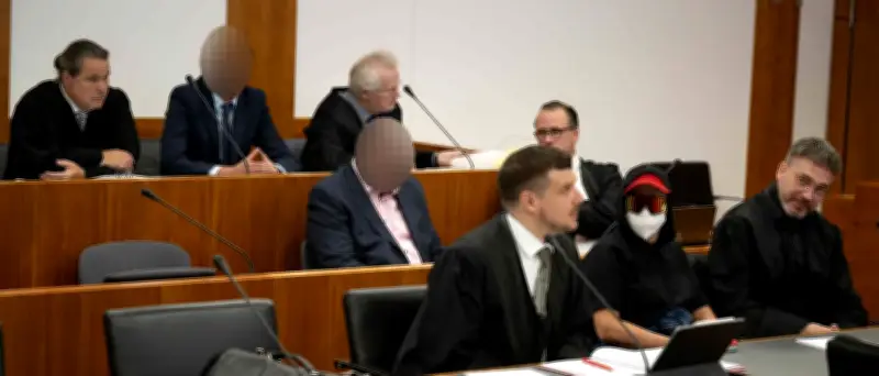 Wilke-Wurst-Skandal: Prozessauftakt mit elf Toten – Angeklagte schweigen
