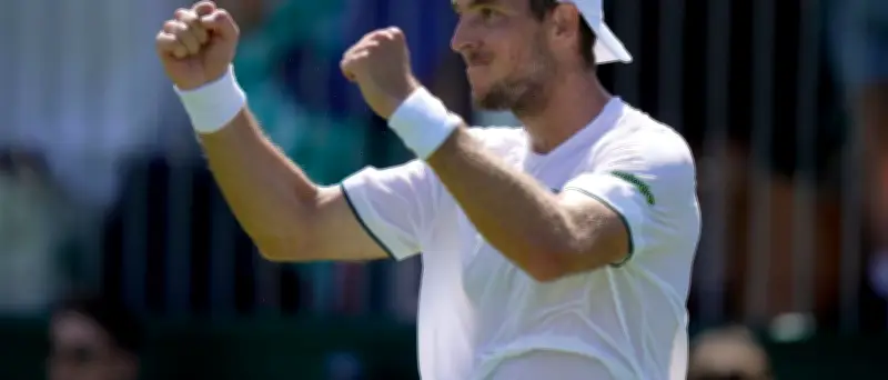Wimbledon: 45 Asse! Jan-Lennard Struff erreicht dritte Runde nach Tiebreak-Krimi