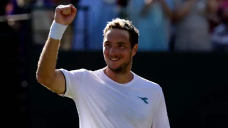 Wimbledon-Sensation Struff: Familie fehlt wegen Kita-Fest – Achtelfinale ohne Frau und Kinder