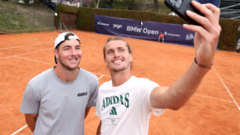 Zverev schwärmt: Struffi ist ein riesiger Teddybär
