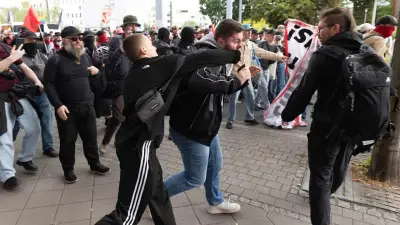 AfD-Bundesparteitag in Erfurt: Polizei rechnet mit 50.000 Demonstranten und 2500 Linksextremisten