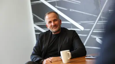 Baum: „Ich habe keine Spielphilosophie“ – Überraschende Aussagen des FCA-Trainers