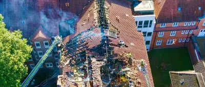Klinikbrand in Ludwigslust: Zwei Tote, Ursache unklar