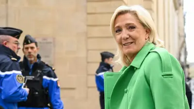 Le Pen zittert vor Gerichtsurteil: Letzte Chance auf Kandidatur
