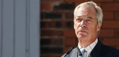 Nigel Farage legt Parlamentsmandat nieder – will erneut antreten