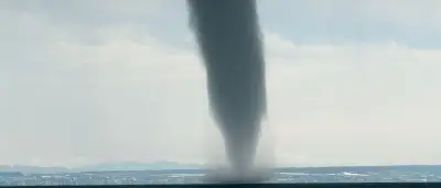 Tornado auf dem Bodensee vor Friedrichshafen: Windgeschwindigkeiten bis 150 km/h
