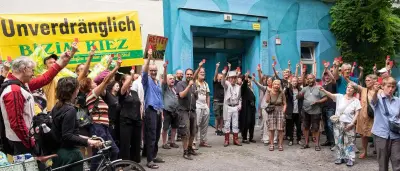 Wohnhaus in Kreuzberg: Mieter protestieren gegen unhaltbare Zustände
