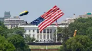 250 Jahre USA: Trump feiert mit Feuerwerk und Kampfjets in Washington