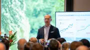 Allianz-Chef Bäte: KI-Transformation entscheidend – düstere Wirtschaftslage