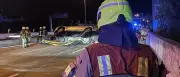 Auto überschlägt sich auf Berliner Stadtautobahn A100 – Fahrer leicht verletzt