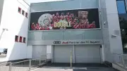 Bayern-Flop Boey überraschend auf neuem Double-Banner an Säbener Straße