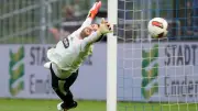 Ben Voll wird neue Nummer 1 beim FC St. Pauli nach Vasilj-Abgang