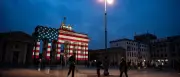 Brandenburger Tor in US-Farben: Berlin feiert 250. Jahrestag der USA