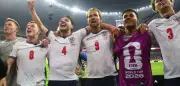 England siegt in Mexiko: Kane warnt vor Erschöpfung nach Kraftakt