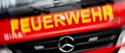 Feuerwehr rettet Fensterputzer aus 200 Metern Höhe in Frankfurt