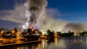 Großbrand in Stuttgart: Großmarkt in Flammen – 200 Einsatzkräfte im Kampf gegen Feuer