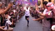 High Heels Rennen: Verrückter Sprint in Madrid begeistert Teilnehmer