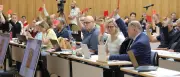 Potsdam: Stadtparlament stimmt für Mietpreisbremse, Taubenschlag und queeres Jugendzentrum