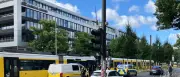 Radfahrer bei Unfall mit Tram in Berlin-Adlershof schwer verletzt