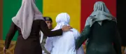 TikTok-Kuss in Indonesien: Paar in Aceh öffentlich ausgepeitscht