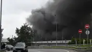 Ukrainische Drohnen treffen Raffinerien in Saratow und Nischnekamsk – Brände ausgebrochen