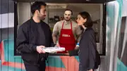 Unter uns Vorschau: Baris‘ Gefühle für Larissa erwachen neu