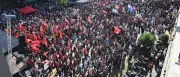 Zehntausende protestieren bei Mercedes gegen Sparkurs und Arbeitszeitverlängerung