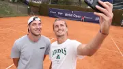 Zverev schwärmt: Struffi ist ein riesiger Teddybär